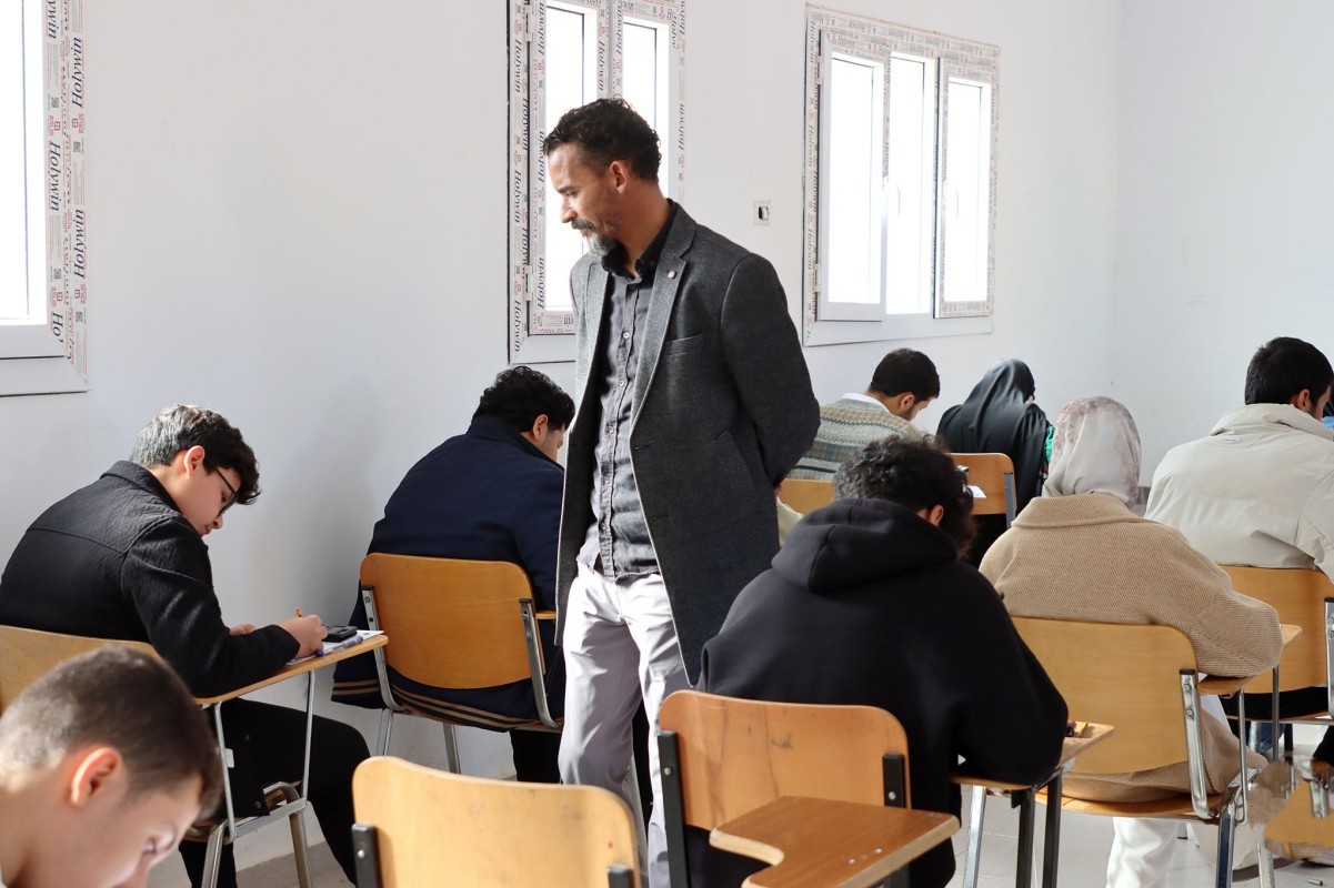 Sabratha University Monitors Examination Process Across Faculties and Ensures Proper Organization